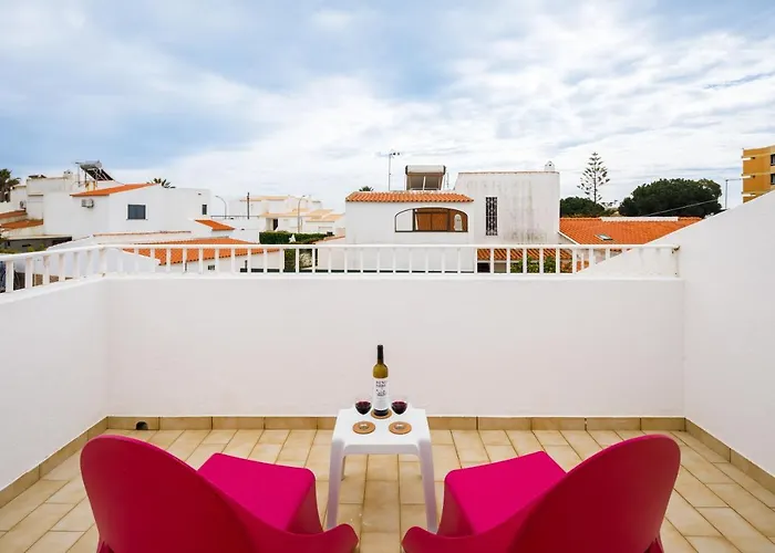Villa Nobre By The Portuguese Butler